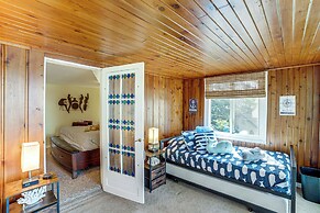 Michigan Lakefront Retreat w/ Kayaks & 2 Decks