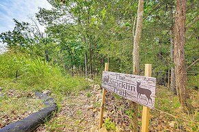 Branson Cabin w/ Pool Access & Private Boat Slip!