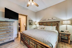 Branson Cabin w/ Pool Access & Private Boat Slip!