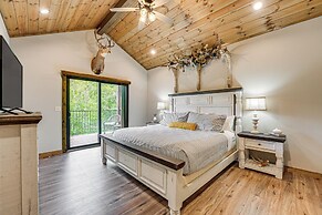 Branson Cabin w/ Pool Access & Private Boat Slip!