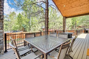 Fire Pit + Deck: Airy Cabin Near Pinetop Lakes