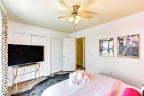 Chic Morgantown Vacation Rental - 2 Mi to Wvu!