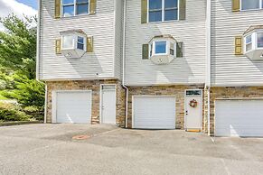 Chic Morgantown Vacation Rental - 2 Mi to Wvu!