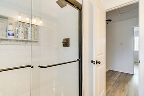 Convenient Bryan Townhome w/ Patio < 3 Mi to A&m!