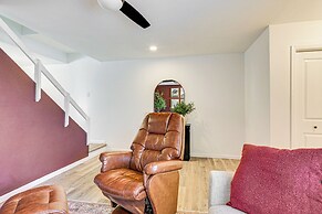 Convenient Bryan Townhome w/ Patio < 3 Mi to A&m!