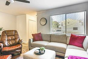 Convenient Bryan Townhome w/ Patio < 3 Mi to A&m!