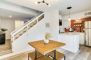 Convenient Bryan Townhome w/ Patio < 3 Mi to A&m!