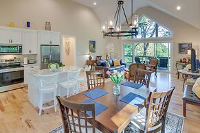 Modern Hendersonville Home: Deck & Mountain Views!