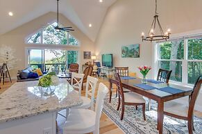 Modern Hendersonville Home: Deck & Mountain Views!