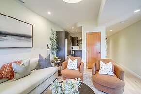 Hot Tub & Lake Views: Lake Chelan Lookout Home!