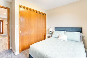 Family-friendly Lakeview Cottage w/ Deck & View