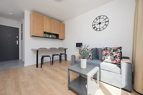 Beige Apartment Near Center by Renters