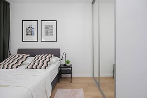 Beige Apartment Near Center by Renters