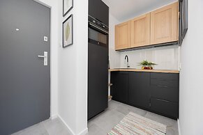 Beige Apartment Near Center by Renters