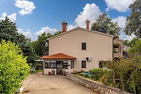 Countryside Apartment Giani