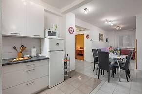 Countryside Apartment Giani