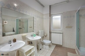 Countryside Apartment Giani