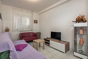 Countryside Apartment Giani