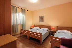 Countryside Apartment Giani