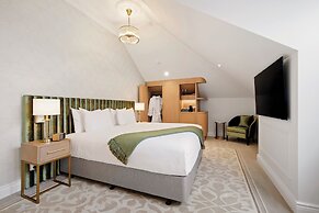 The Clements Hotel