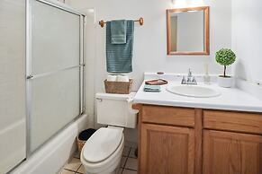 Island Breeze 2 Bedroom Condo by RedAwning