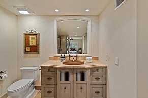 Makena Surf, #e-203 2 Bedroom Condo by RedAwning