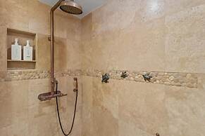 Makena Surf, #e-203 2 Bedroom Condo by RedAwning