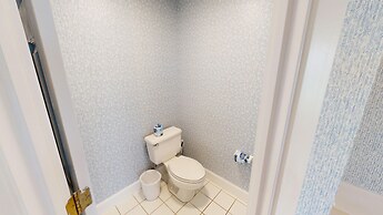 Oceania 807 3 Bedroom Condo by RedAwning