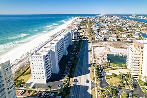 Oceania 807 3 Bedroom Condo by RedAwning