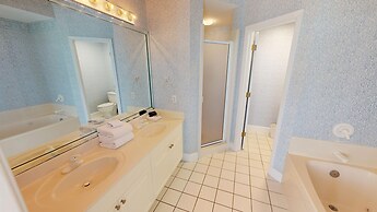 Oceania 807 3 Bedroom Condo by RedAwning