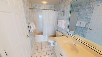 Oceania 807 3 Bedroom Condo by RedAwning