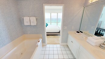 Oceania 807 3 Bedroom Condo by RedAwning