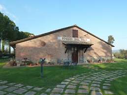 Broom apt With Shared Pool