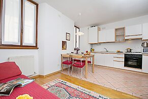 Appartamento Centro Storico Riva 2