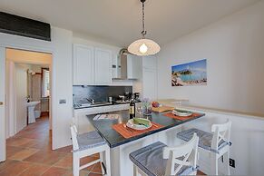 Borgo Belvedere Apartment With Lake View