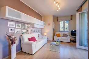 Alel Classy And Chic Apartment