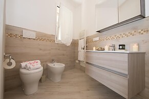 Serena 2 in Alassio With 2 Bedrooms and 2 Bathrooms