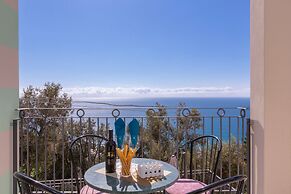 Serena 2 in Alassio With 2 Bedrooms and 2 Bathrooms