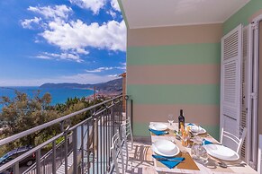 Serena 1 in Alassio With 2 Bedrooms and 2 Bathrooms
