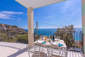 Serena 1 in Alassio With 2 Bedrooms and 2 Bathrooms