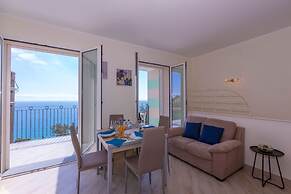 Serena 1 in Alassio With 2 Bedrooms and 2 Bathrooms