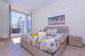 Serena 1 in Alassio With 2 Bedrooms and 2 Bathrooms