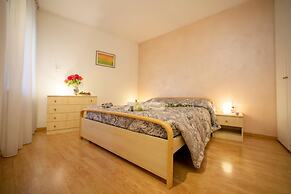 Riva Lago e Spiaggia Apartment