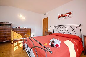 Paulie Apartment in Riva del Garda