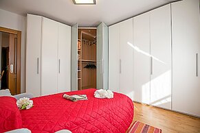 Paulie Apartment in Riva del Garda