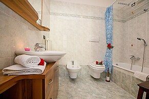 Riva Centro Apartment