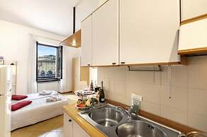 Lake View Historical Center Apartment