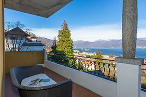 La Rosa Dei Venti Lake View