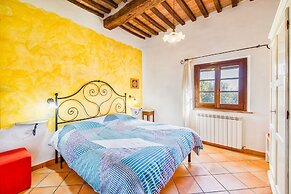 Willow apt With Shared Pool