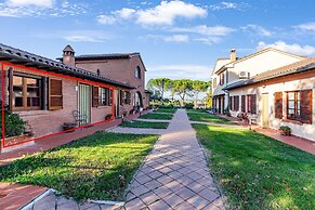 Myrtle apt With Shared Pool